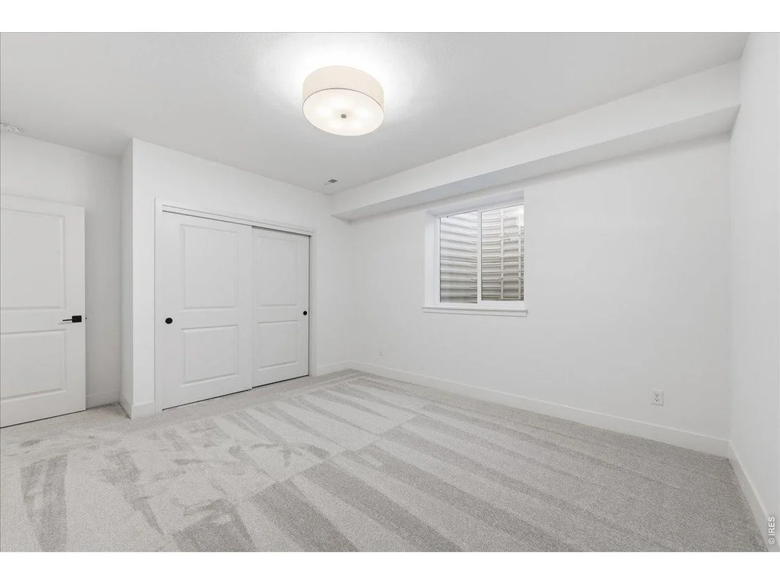 Photo of 863 Clydesdale Dr
