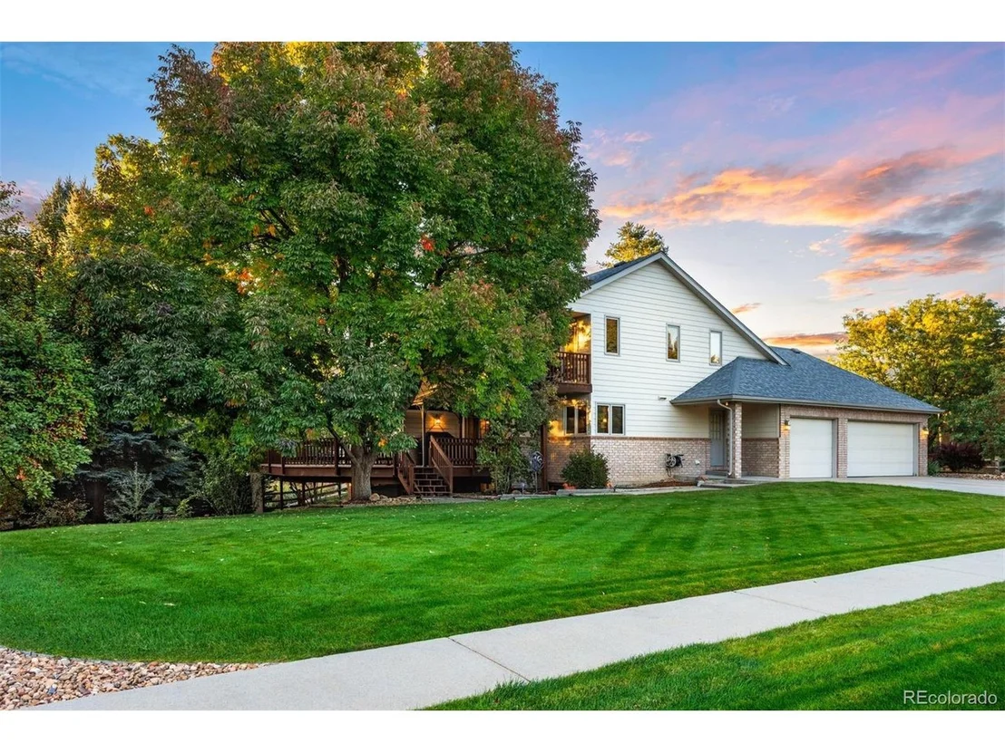 Photo of 2245 Ridgeview Way