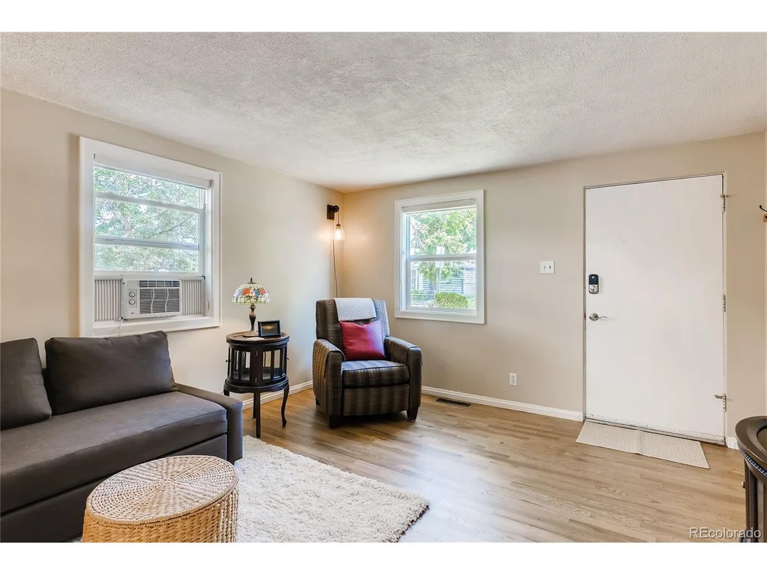 Photo of 6980 Reno Dr