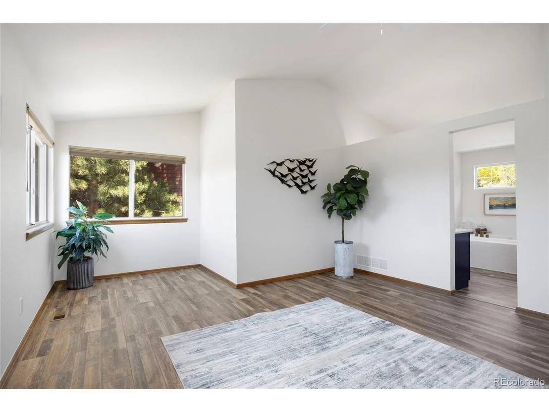 Photo of 1104 Ridgeview Cir