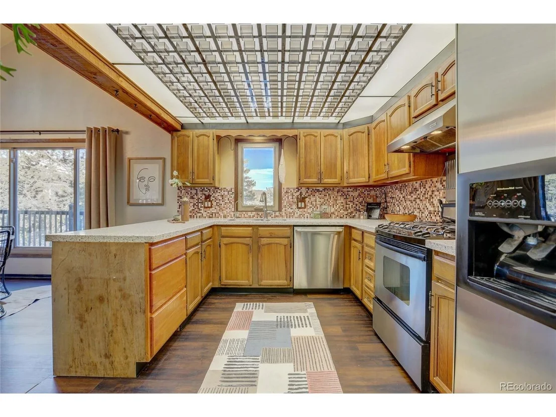 Photo of 155 Pinon Cir
