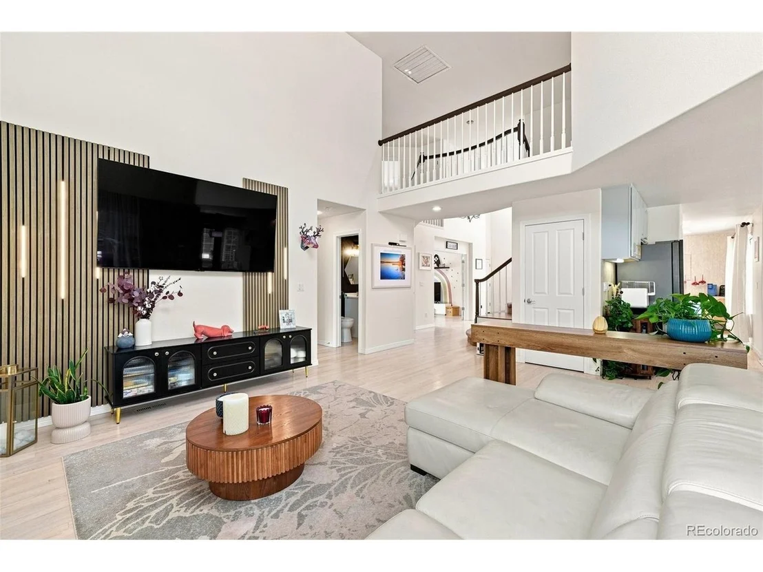 Photo of 10670 Singleleaf Ct