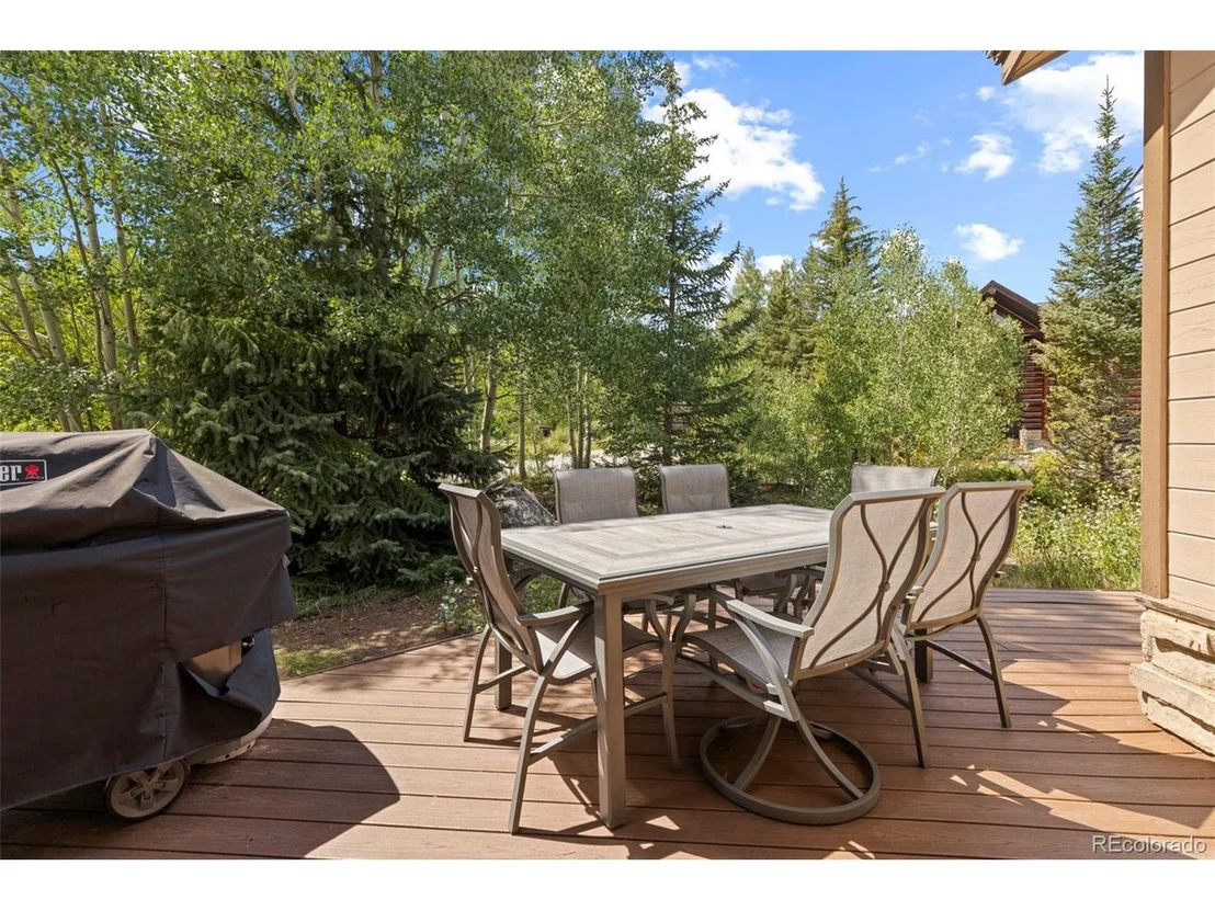 Photo of 395 Black Hawk Cir