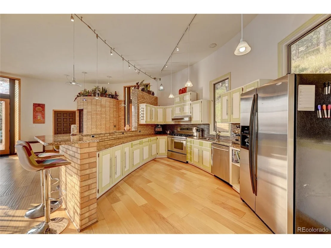Photo of 218 Anemone Dr