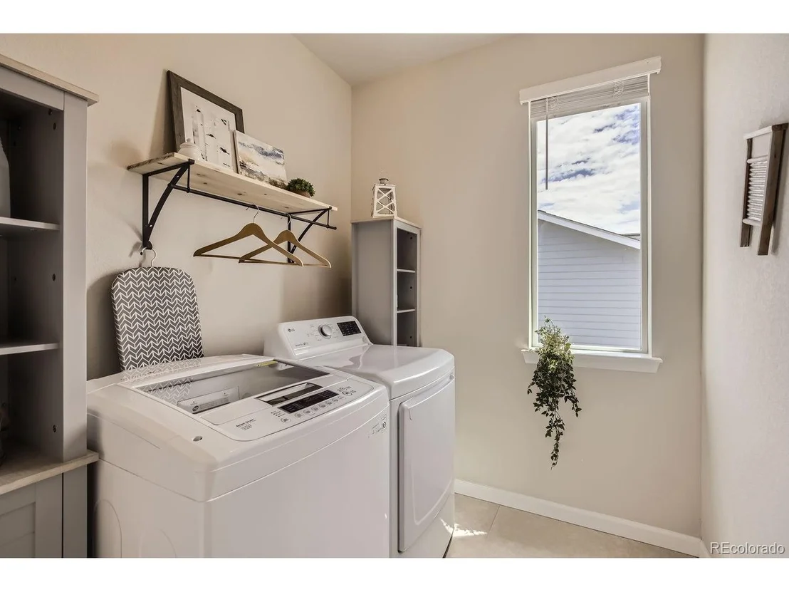 Photo of 1665 Shoreview Pkwy