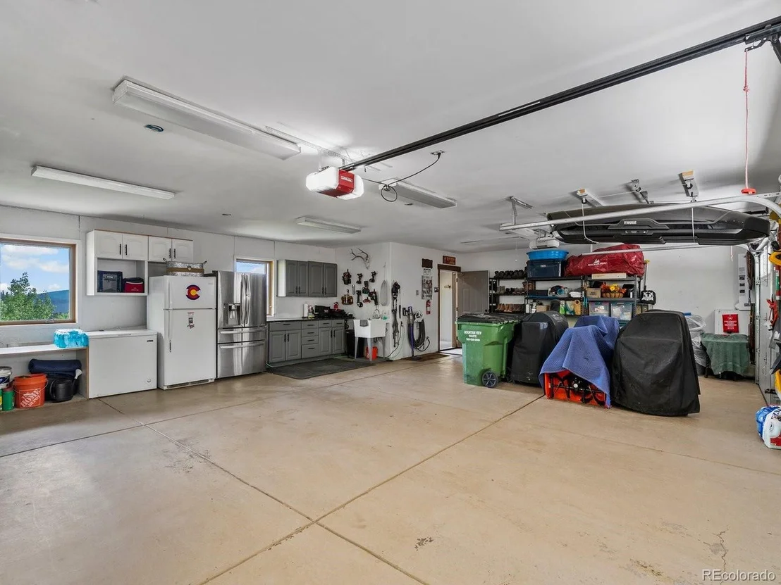 Photo of 1194 Snyder Mountain Rd