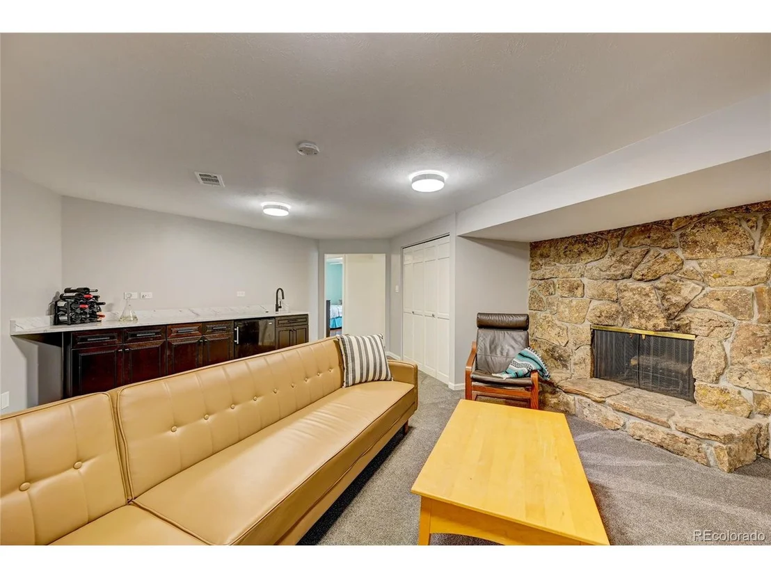 Photo of 3160 Interlocken Dr