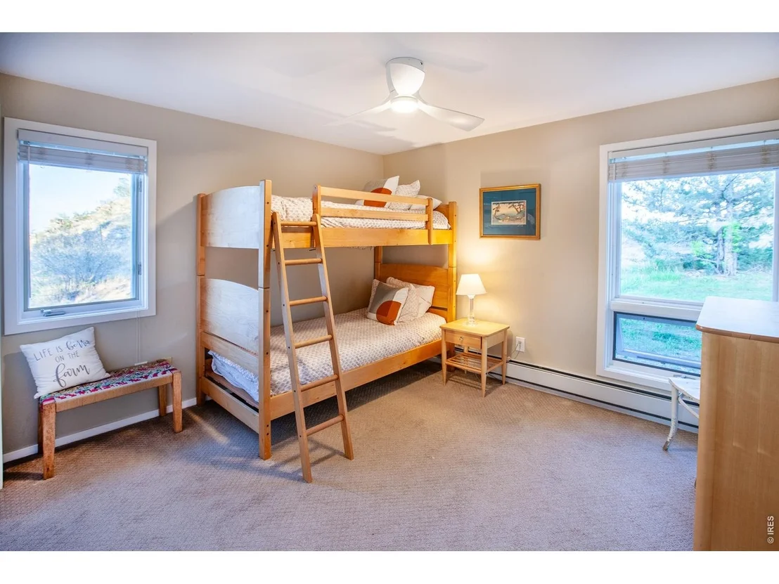 Photo of 6152 Hygiene Rd