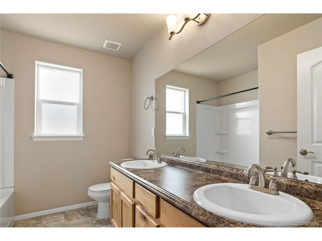 Photo of 1638 Shoreview Pkwy
