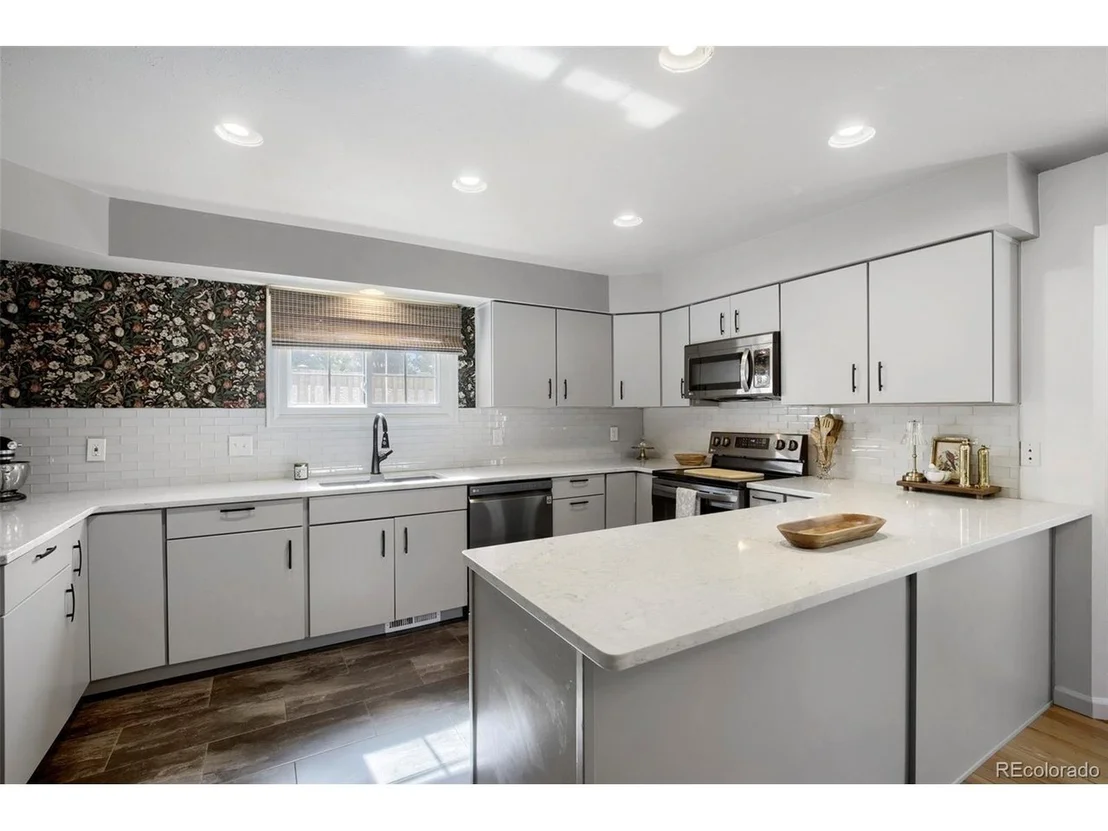 Photo of 463 Grant Ave