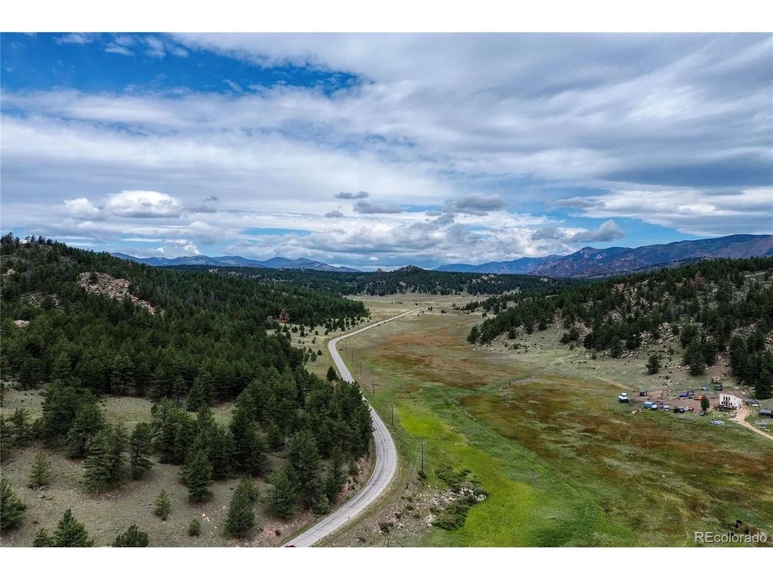 Photo of 38391 County Road 77
