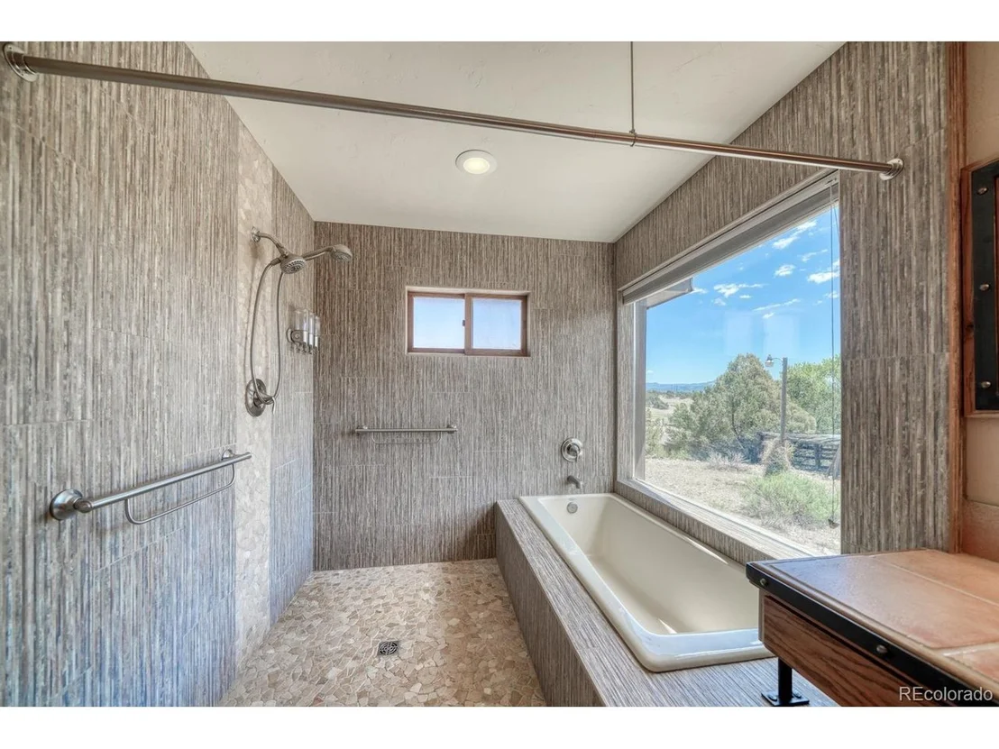 Photo of 13740 County Road 220