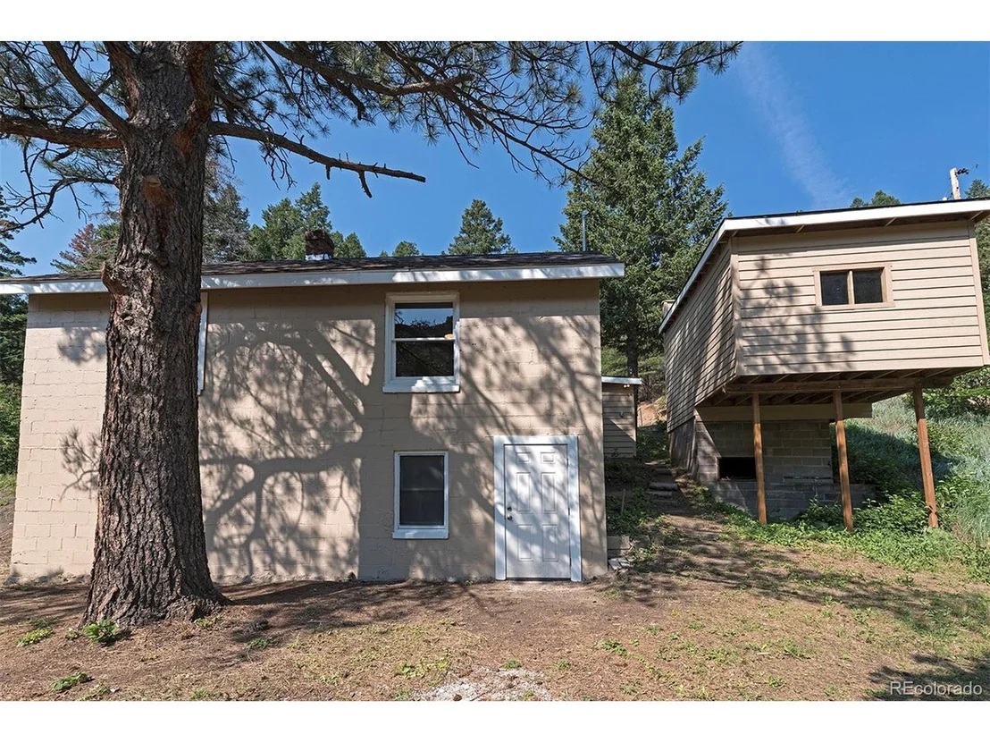 Photo of 2177 Hidden Valley Rd