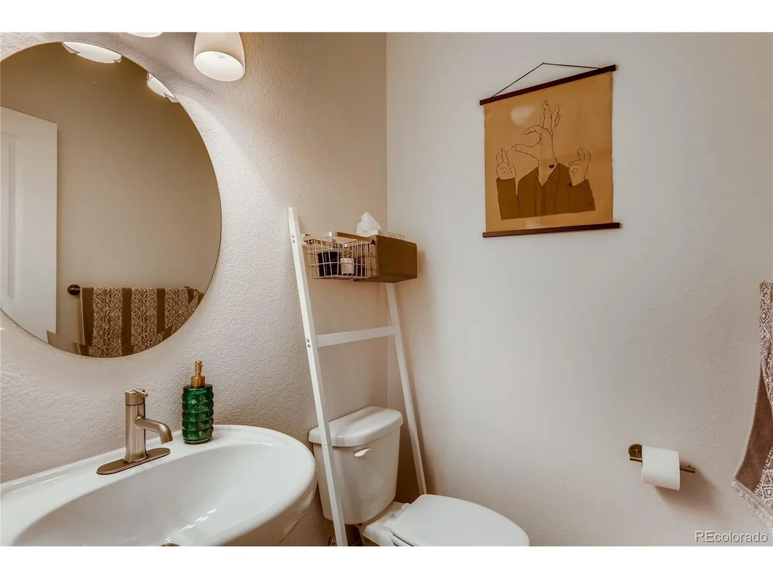 Photo of Unit B at 6780 Meade Cir