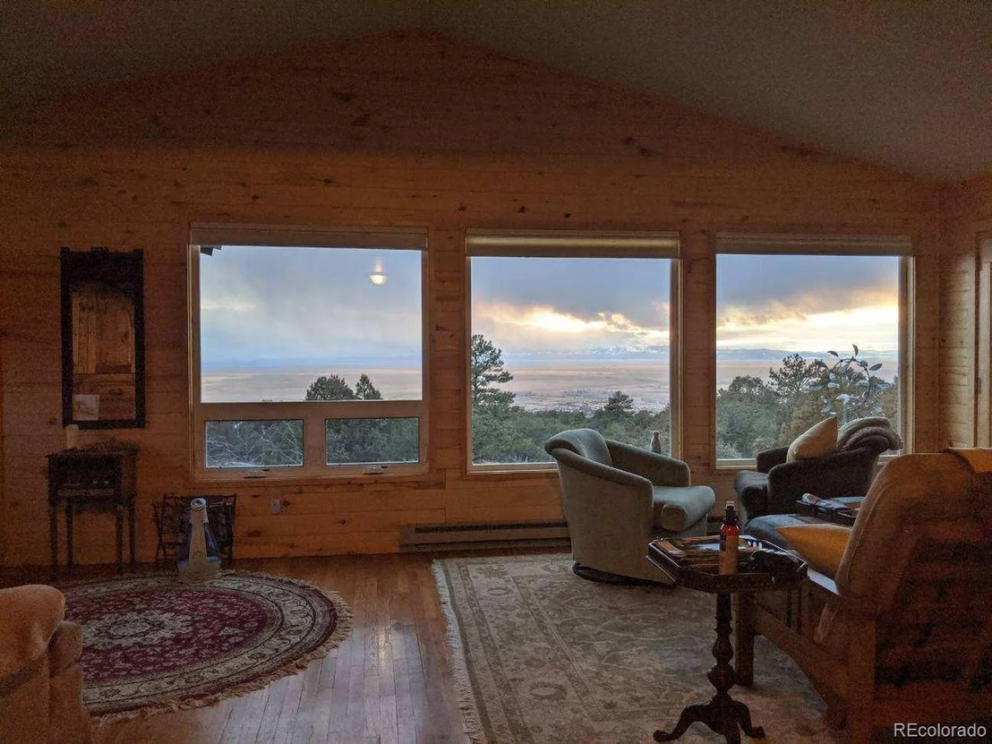 Photo of 1001 E Badger Rd