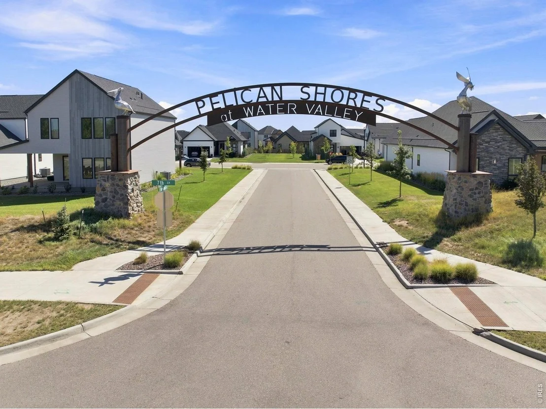 Photo of 1727 Barefoot Dr
