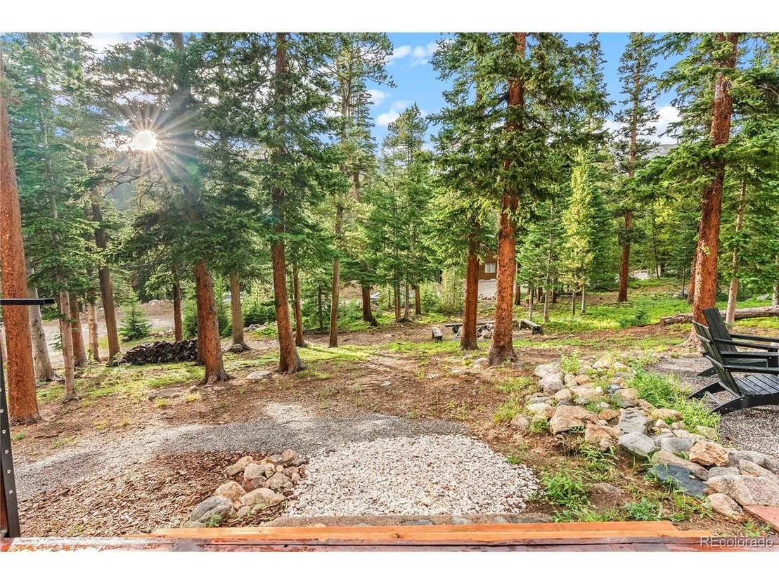 Photo of 592 Brook Dr
