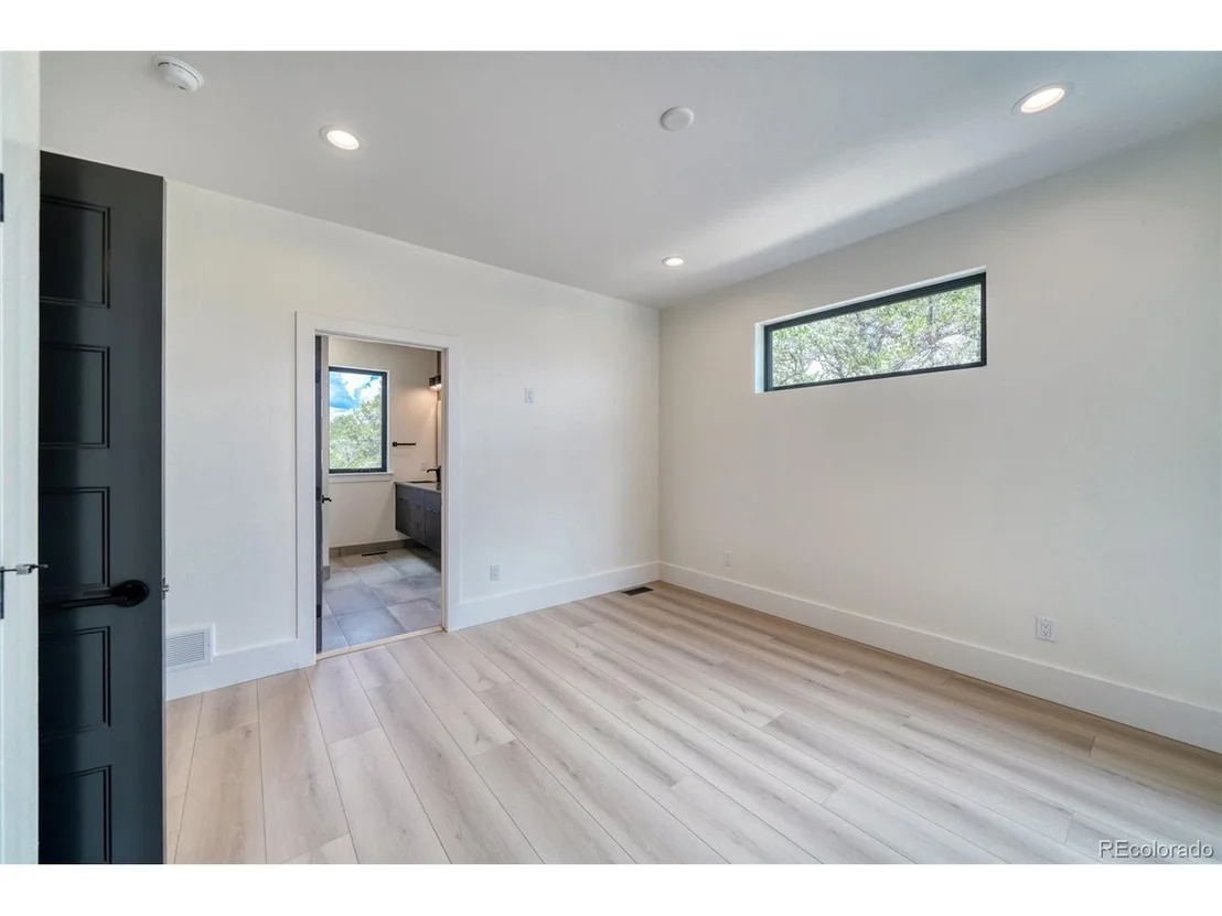 Photo of 10339 Outpost Ln