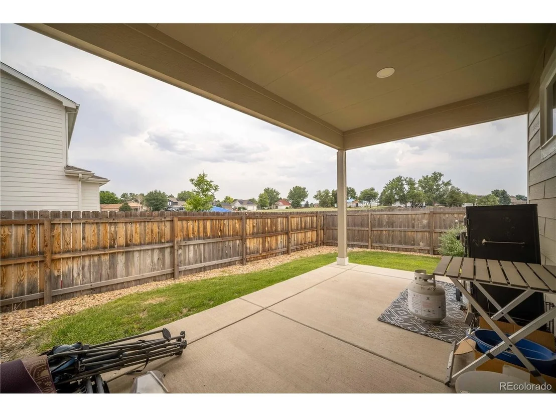 Photo of 5545 Drake Way