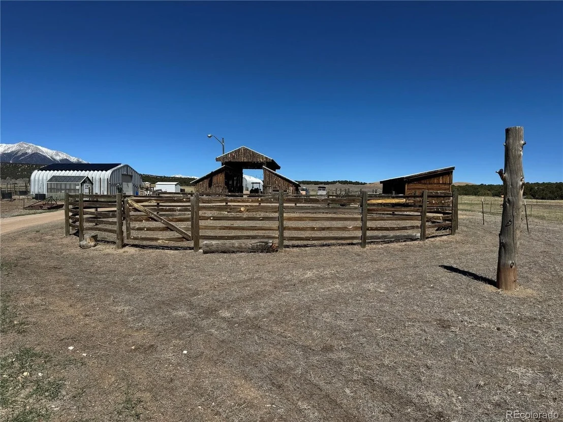 Photo of 16103 US Highway 285