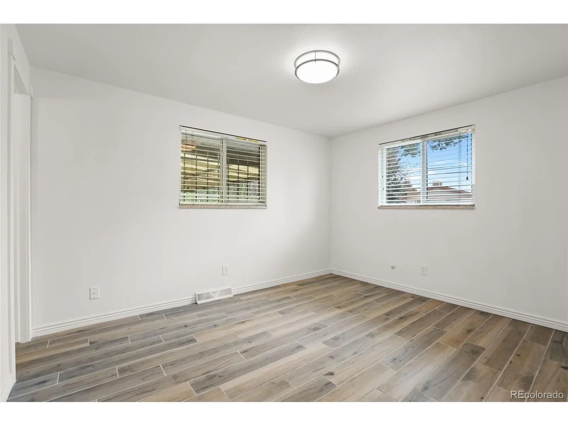 Photo of 3963 W 65th Pl