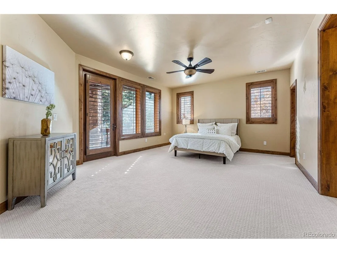 Photo of 2392 Saddleback Dr