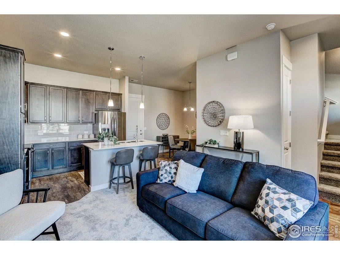 Photo of 6780 Maple Leaf Dr