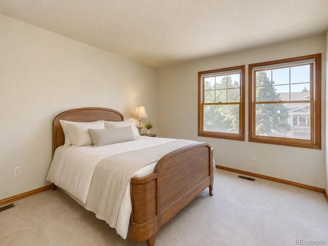 Photo of 19 Amaranth Dr