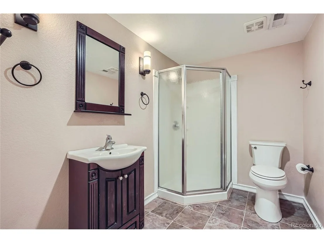 Photo of 6102 Devinney Way