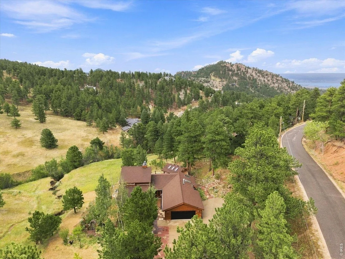 Photo of 114 Balsam Ln