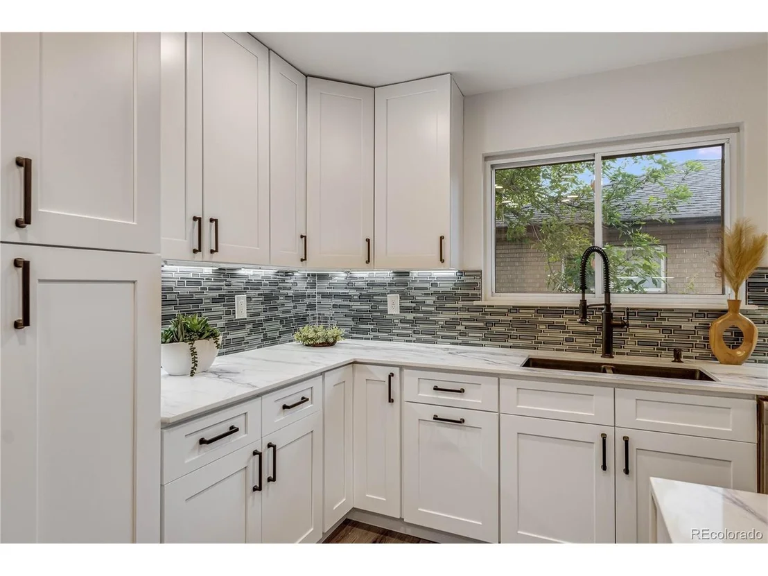 Photo of 3550 Eudora St
