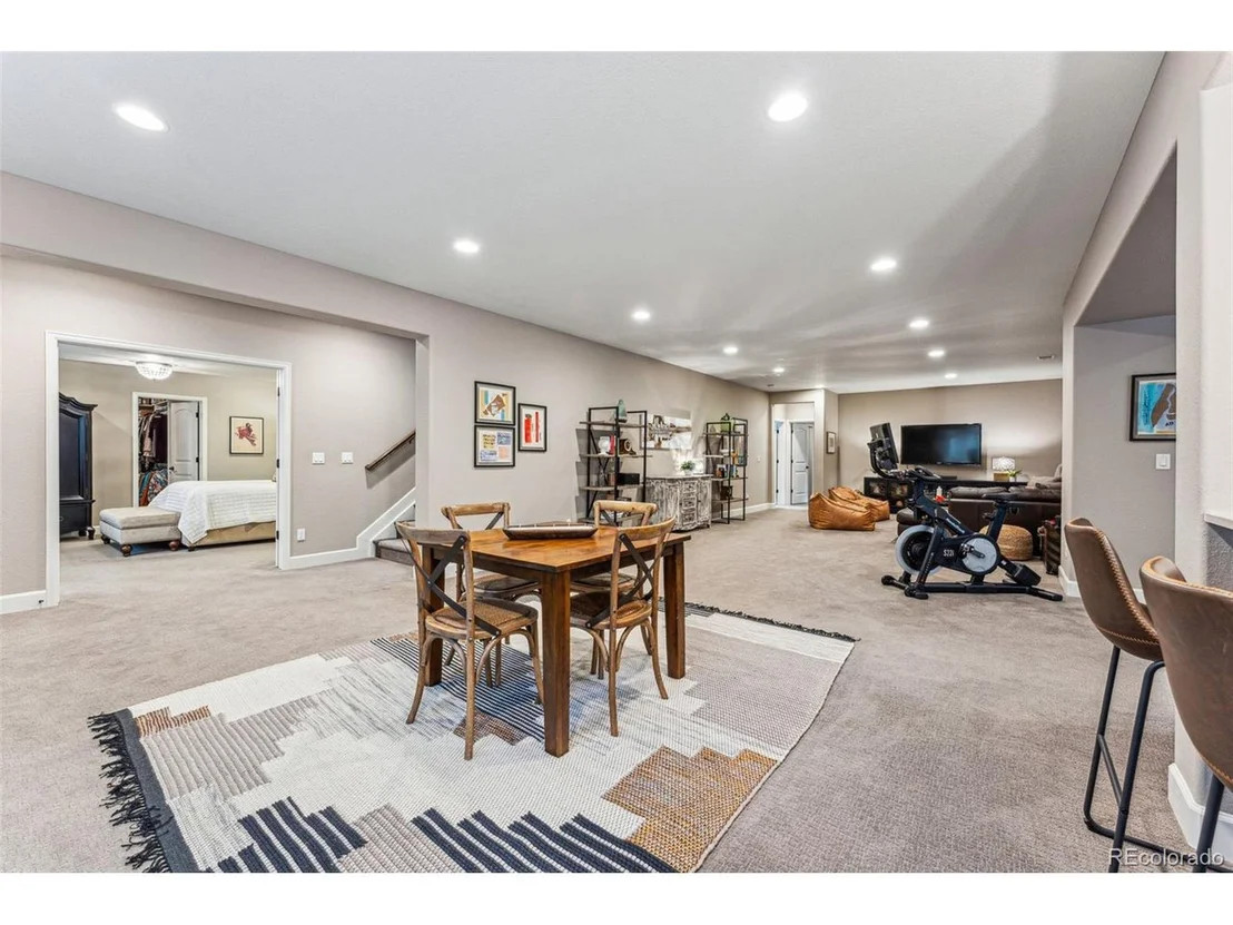 Photo of 4937 Hogback Ridge Rd