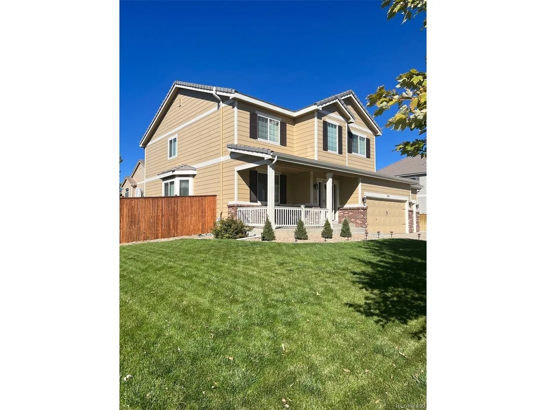 Photo of 541 Horseshoe Pl