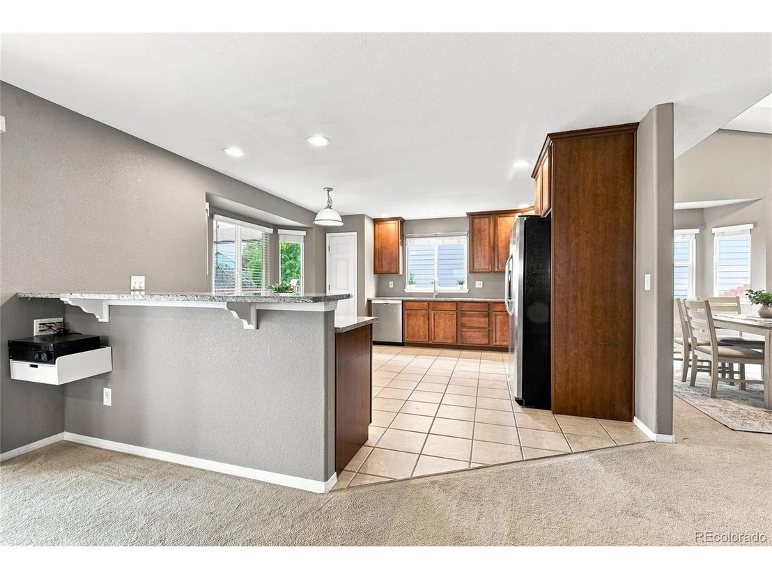 Photo of 330 Short Dr