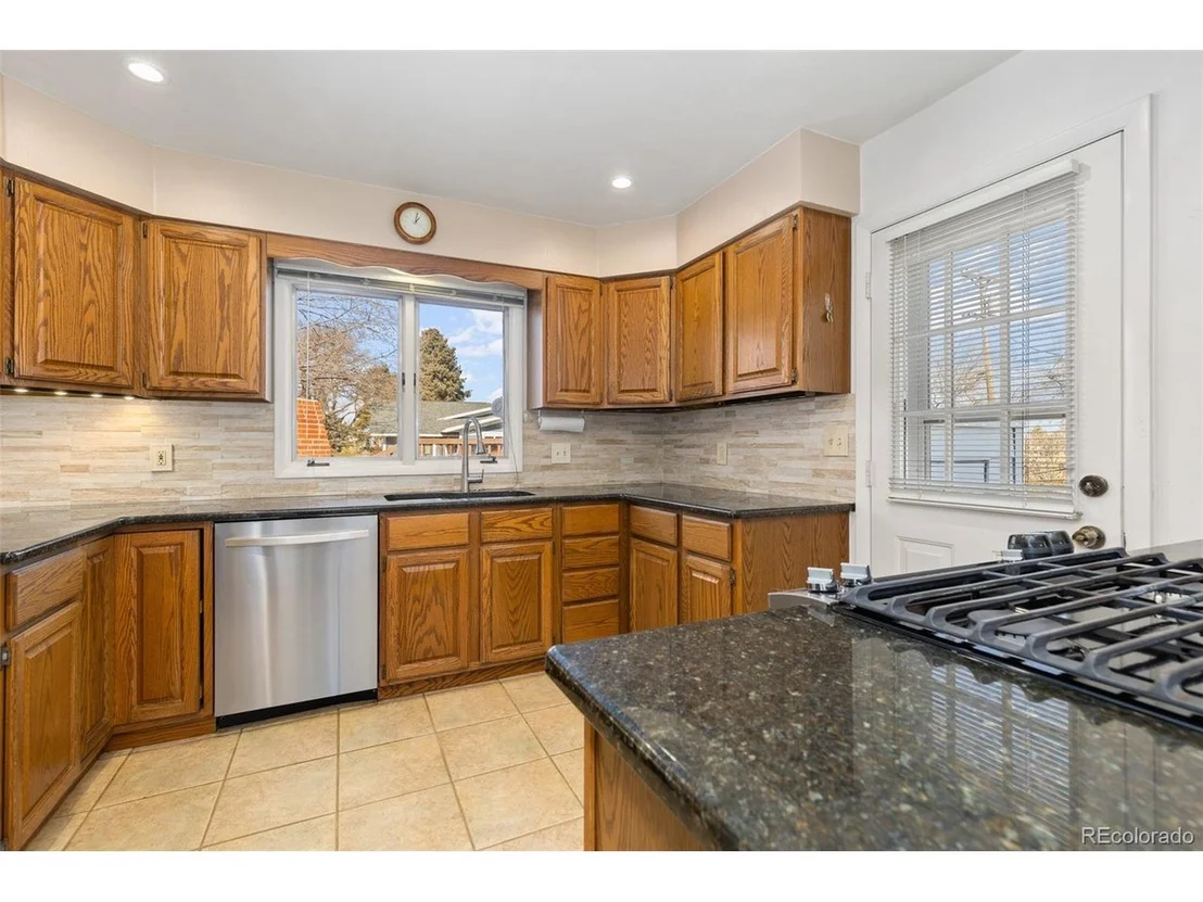 Photo of 2318 Sunset Ln