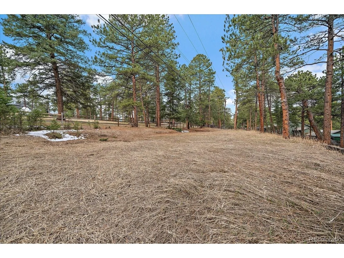 Photo of 28630 Pine Dr