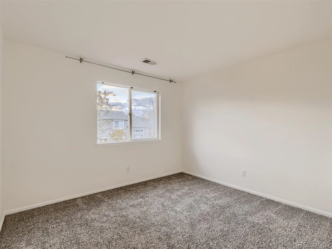 Photo of 10011 Mackay Dr