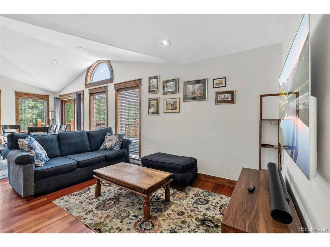 Photo of 54 Lakeview Dr
