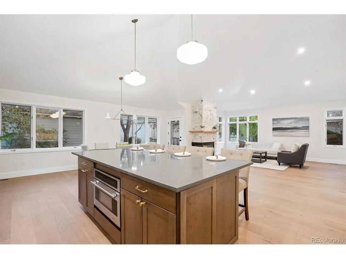 Photo of 7329 Windsor Dr