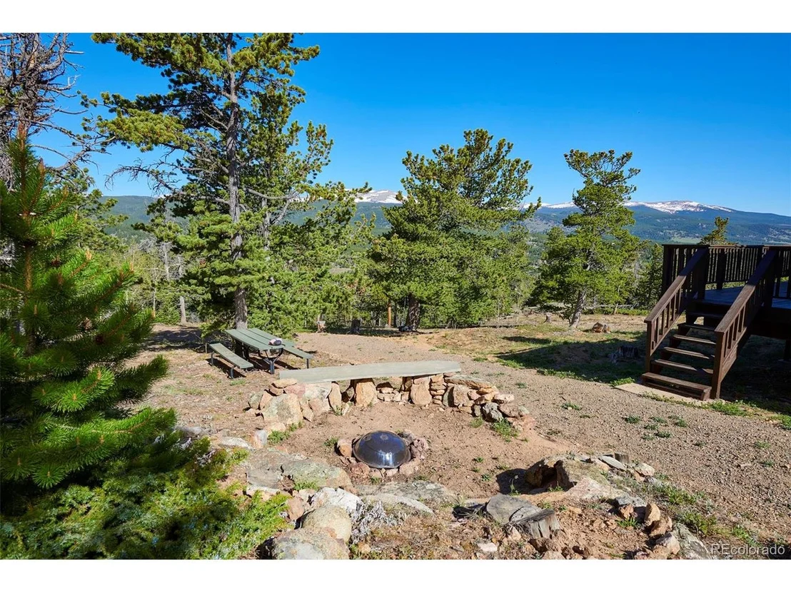 Photo of 90 Peakview Dr