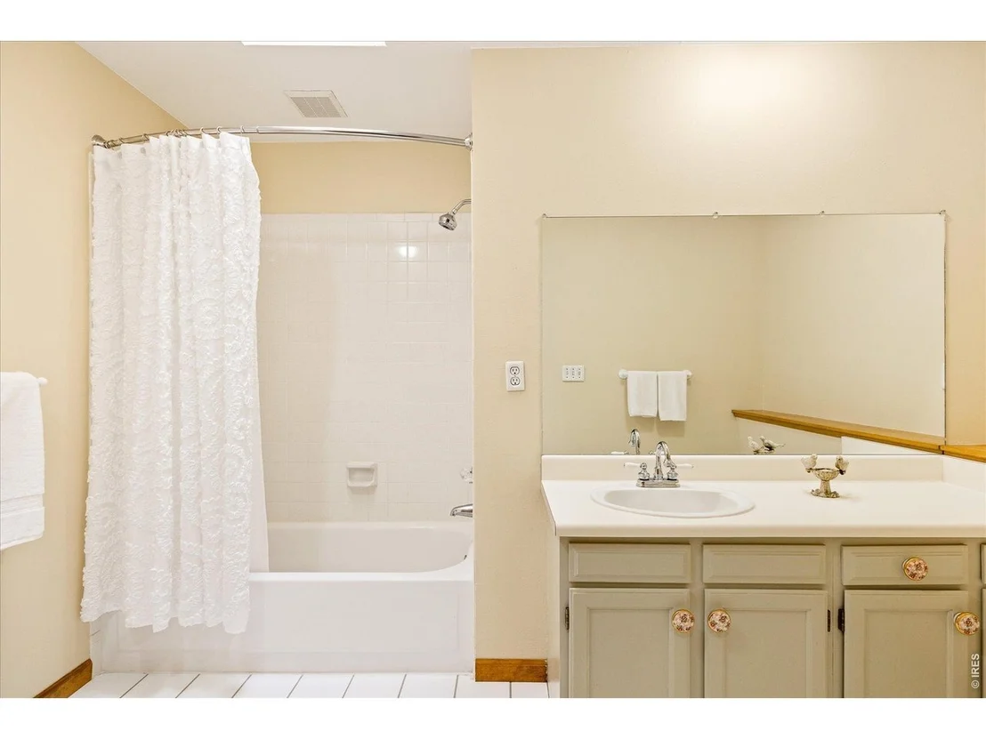 Photo of 124 Deer Trail Cir
