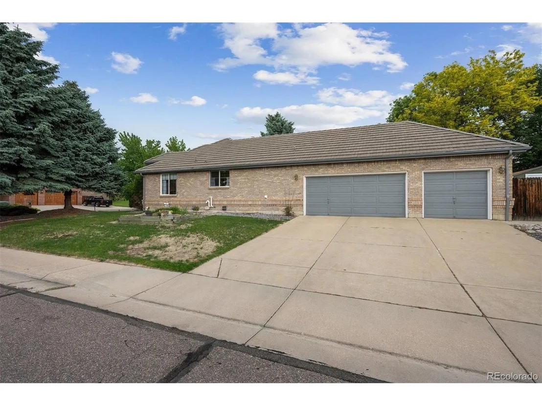 Photo of 6928 Iris St