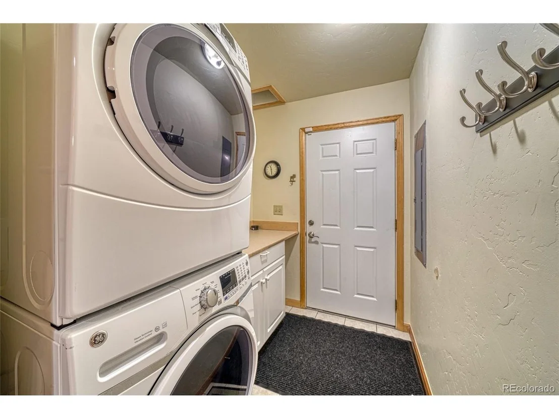 Photo of 988 Ruby Ln