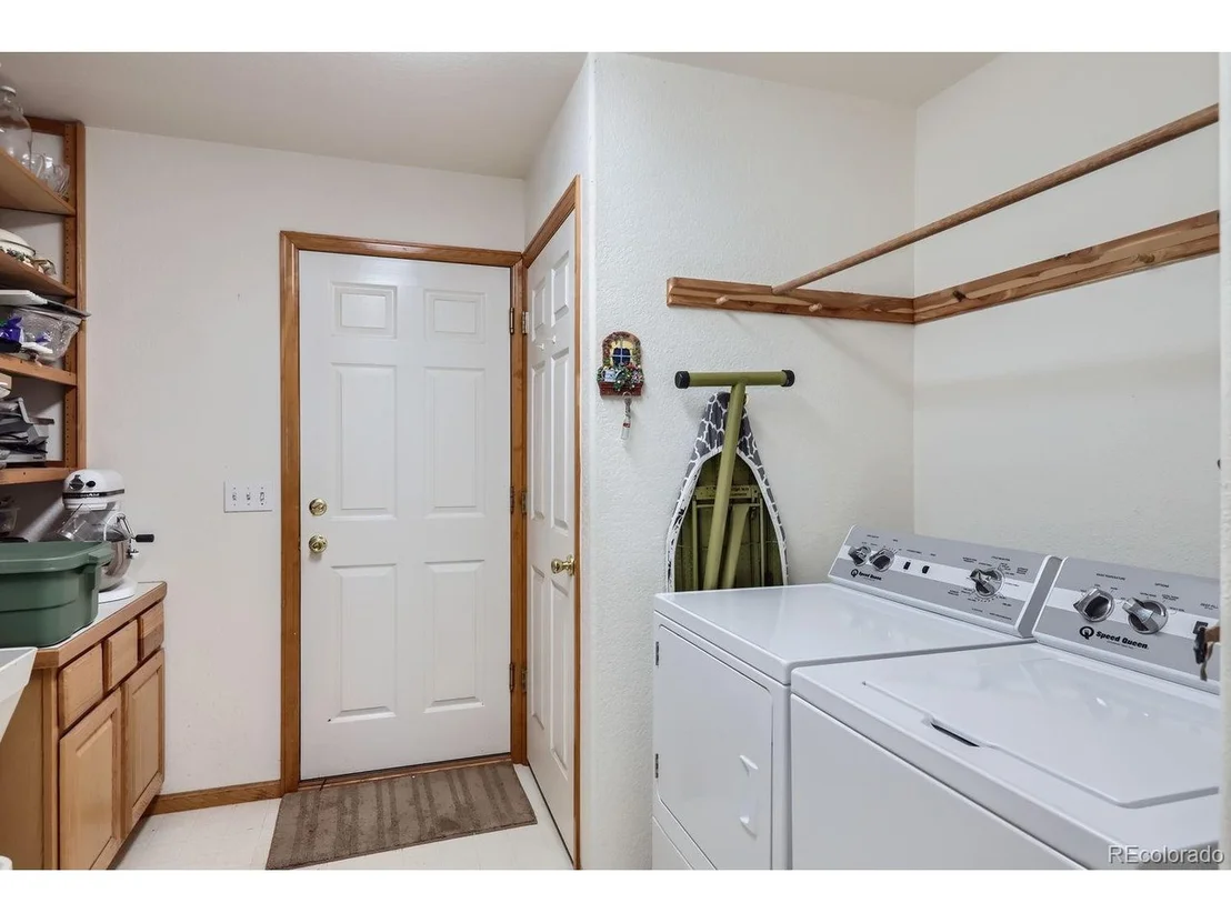 Photo of 153 Falcon Cir