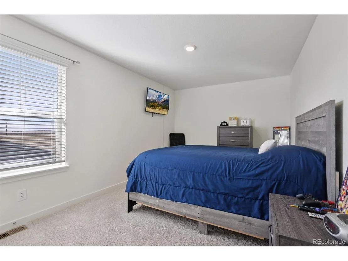 Photo of 45877 Orchid Ave