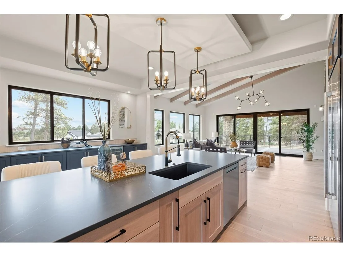 Photo of 5820 Powell Rd