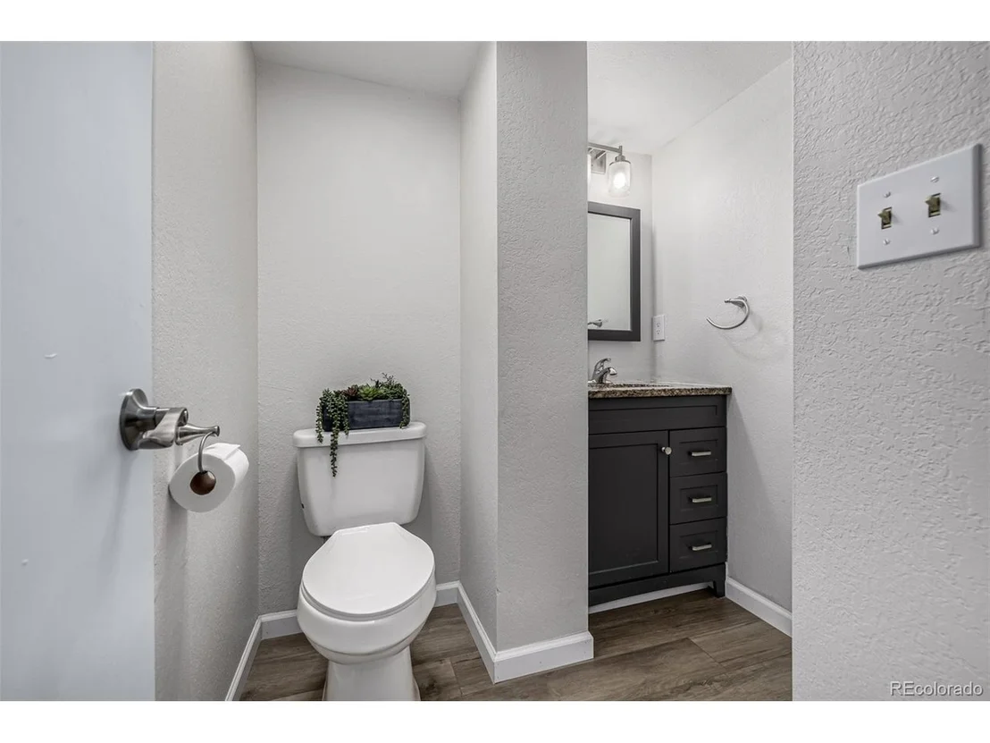 Photo of 7143 Fenton Cir