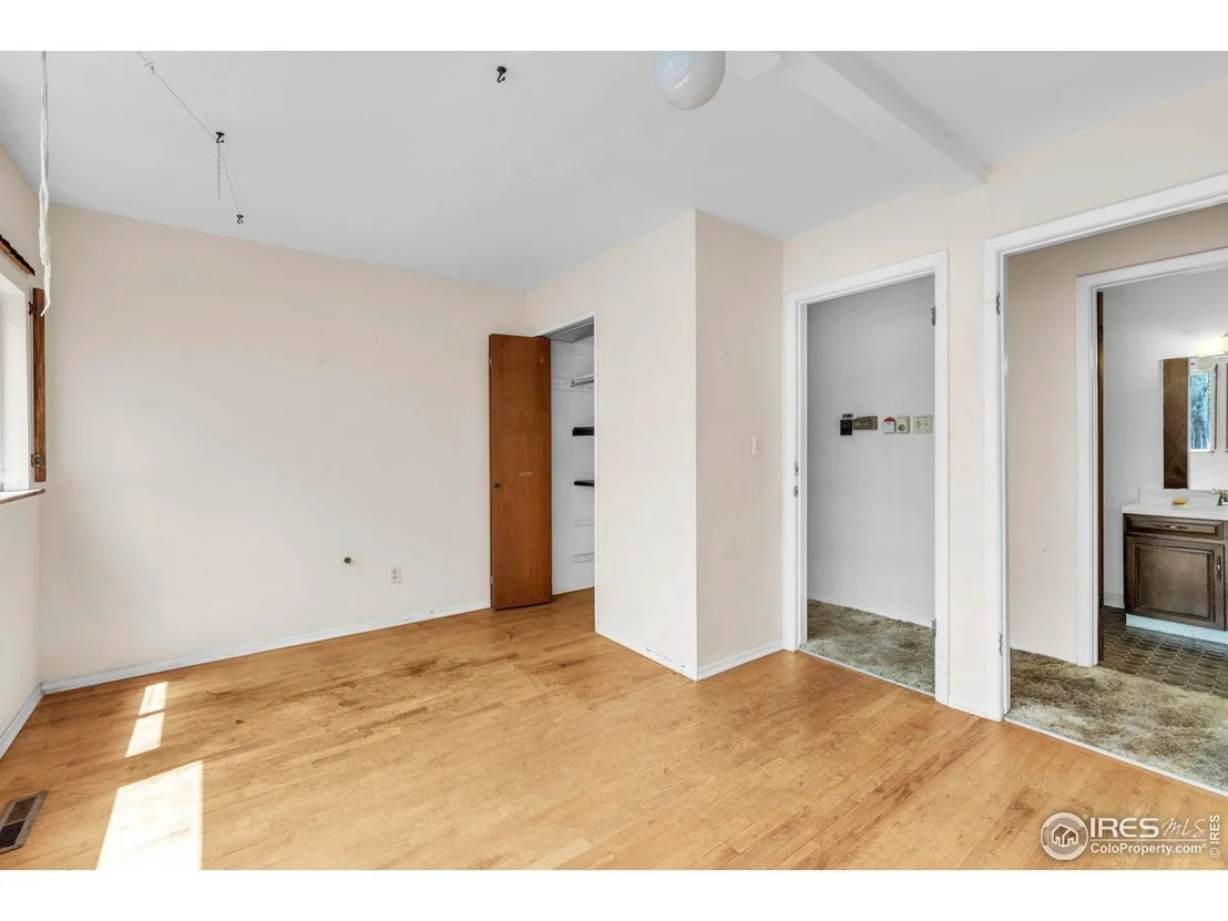 Photo of 1380 Ithaca Dr