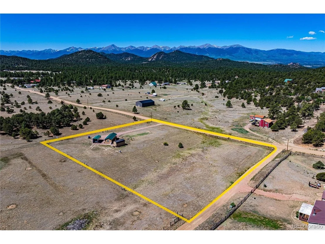 Photo of 612 15th Trl