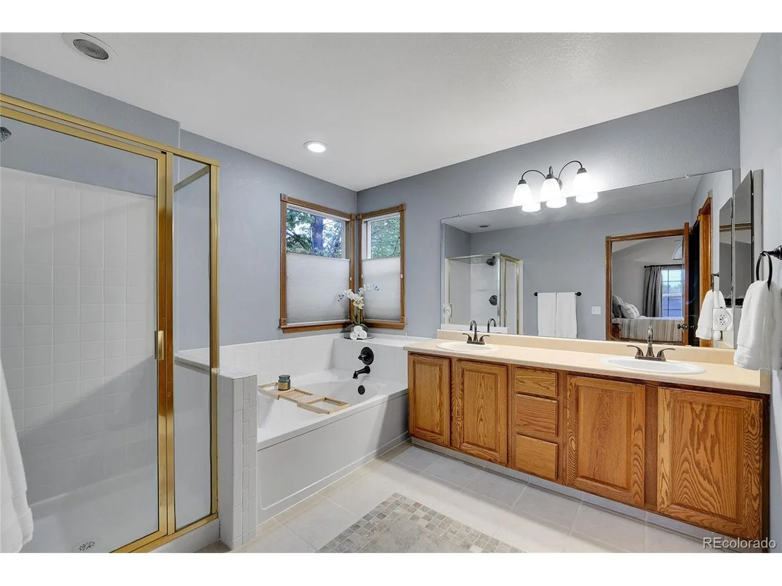 Photo of 1101 Ridgeview Cir